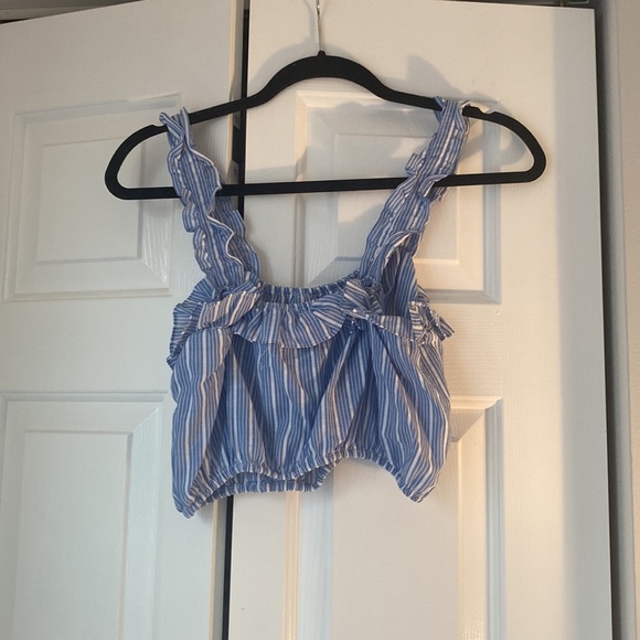 Woman’s Forever21 blue stripe crop top. Size medium. - Picture 3 of 3